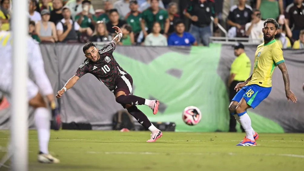 IMAGO7 Alexos Vega dio la asistencia del primero gol de México
