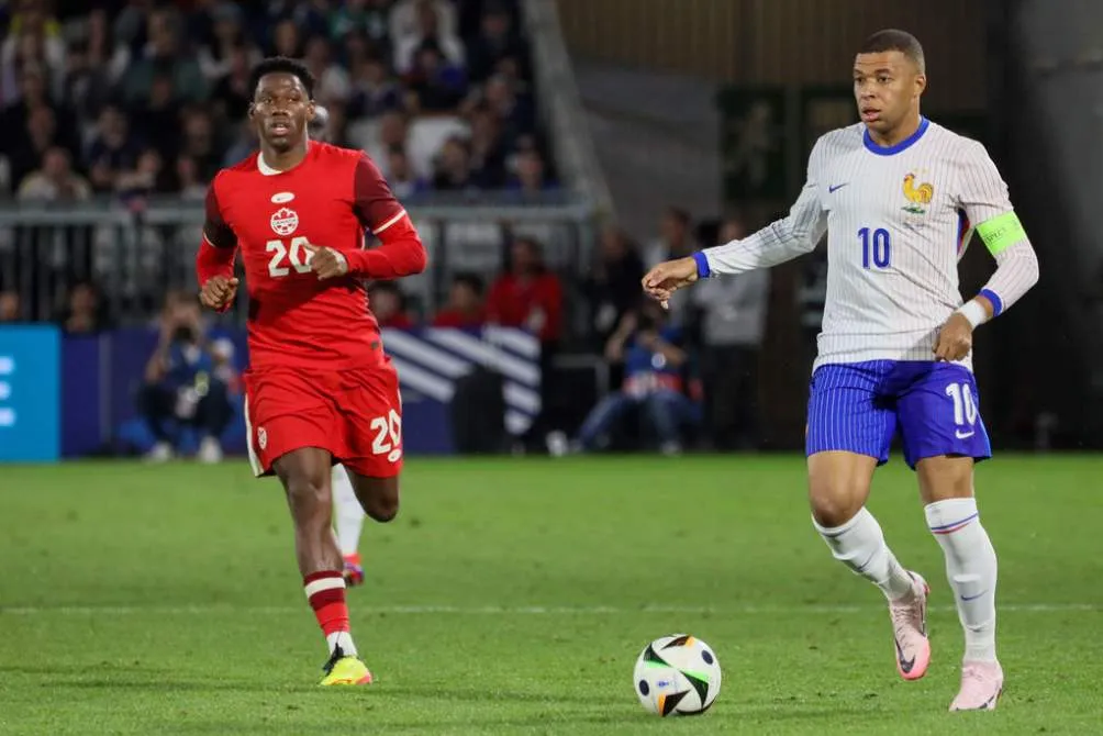 Mbappé jugó los últimos 15 minutos del partido