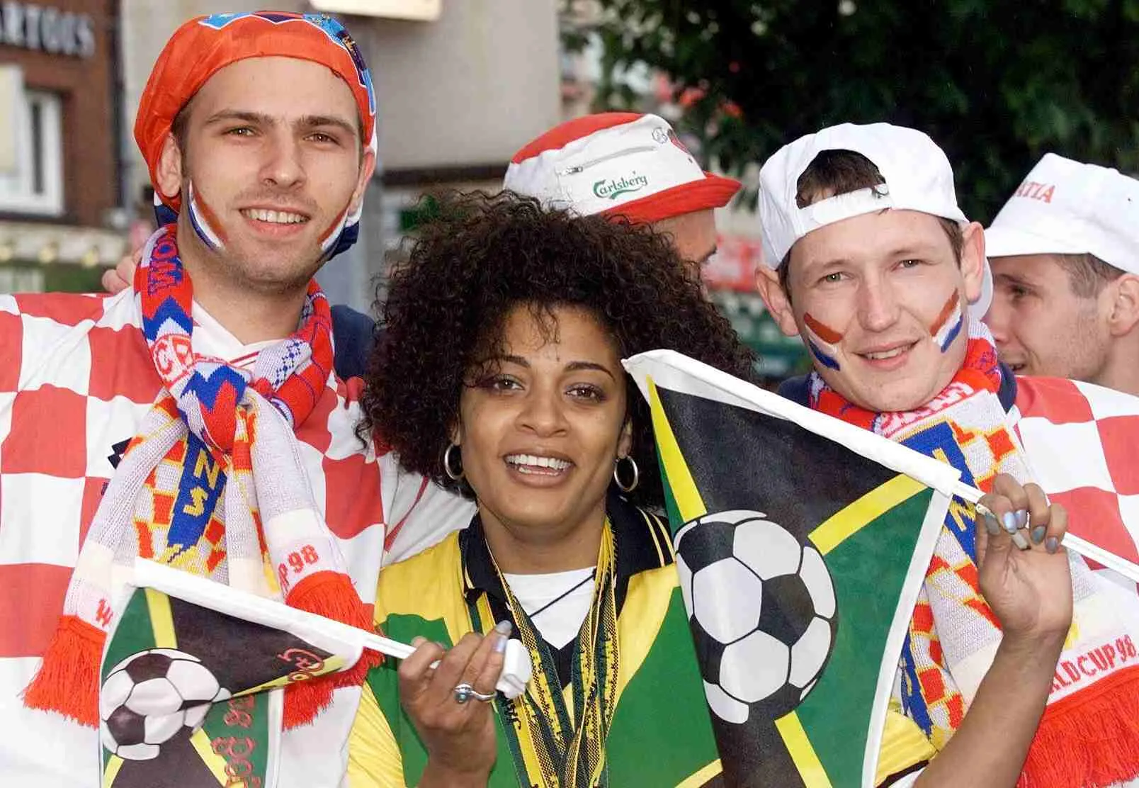 TWITTER: @FIFAcom Las aficiones del mundo se preparan para el 2026