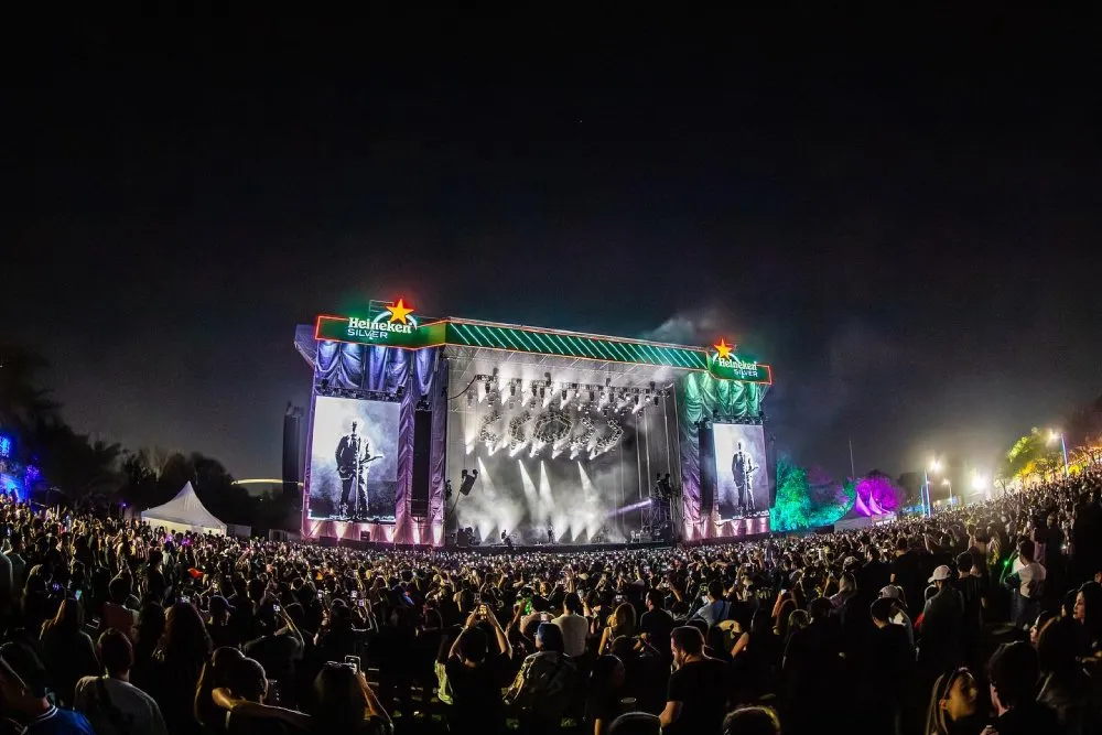 FB: @HeinekenSilverLiveOut Las opiniones buenas y malas no podrían faltar en redes sociales.