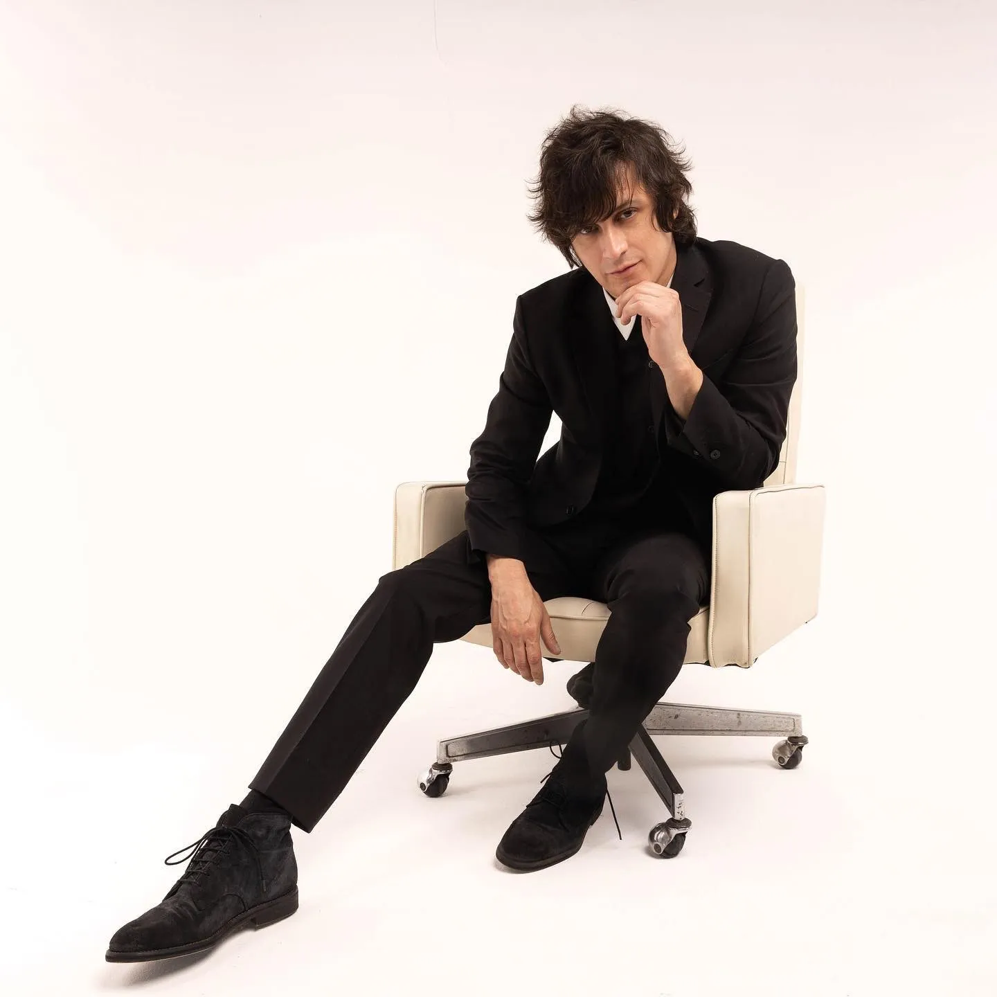 Siddhartha estará también por Europa abriendo algunos conciertos de Bunbury.