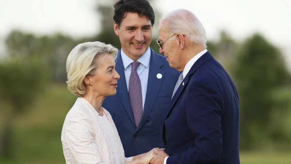 Fue la primera ministra italiana Giorgia Meloni quien reagrupó a Biden.