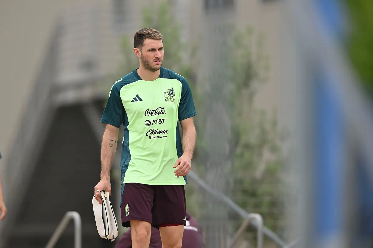 Giménez en entrenamiento con Selección