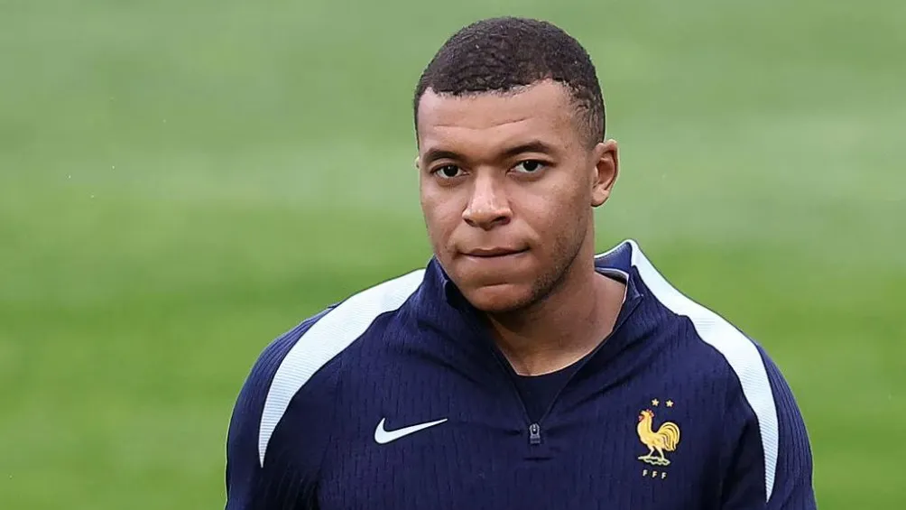 uefa.com Mbappé no irá a Juegos Olímpicos, solo jugará Eurocopa