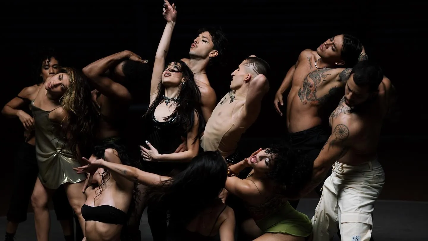 La cantante dijo que según tiene nueve millones en el banco.