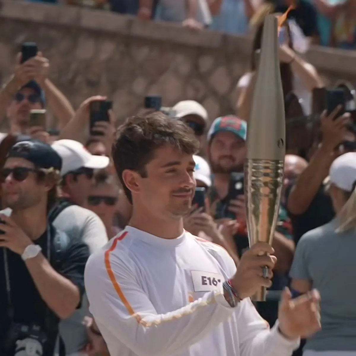 El piloto de la F1 con la antorcha