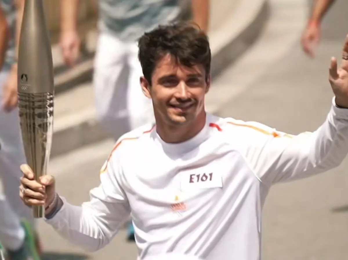 Leclerc sobre las calles de Mónaco
