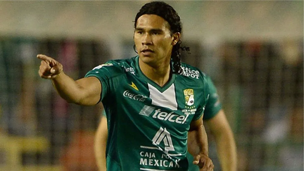 Gullit con León