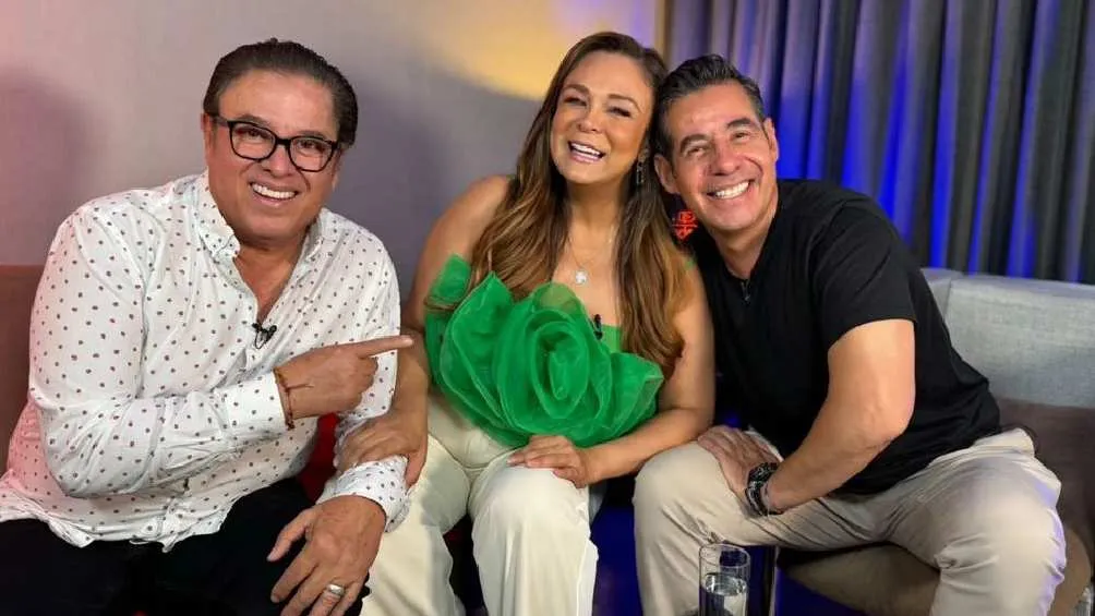 IG: @mbezares Mario Bezares y su esposa Brenda dieron una entrevista a Yordi Rosado.