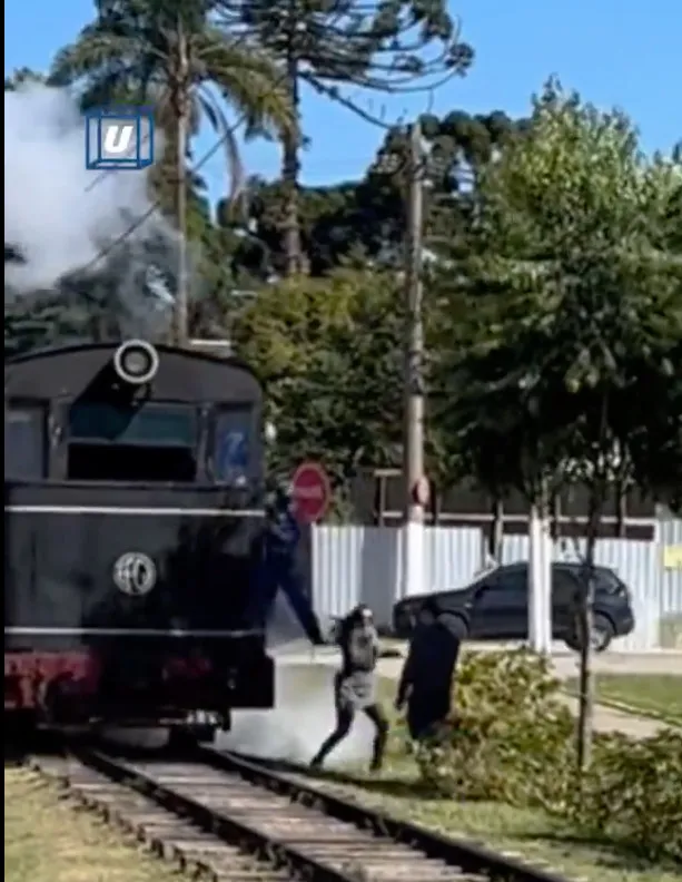 Esa patada fue menor al golpe que se iba a llevar.