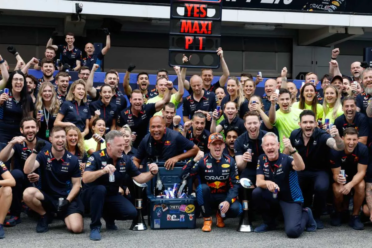 Wolff opinó que Red Bull domina por Verstappen