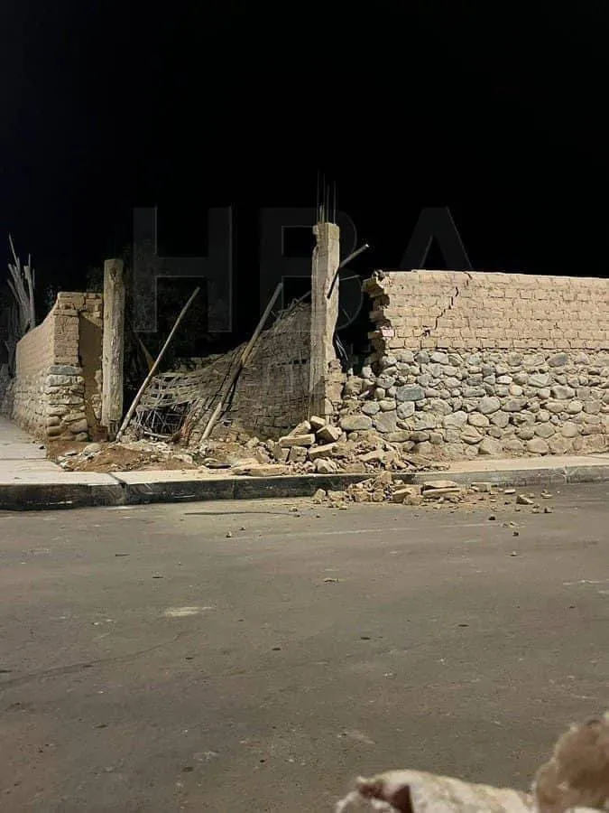 X: @Indignados_P Las afectaciones del movimiento telúrico dañaron varias casas.