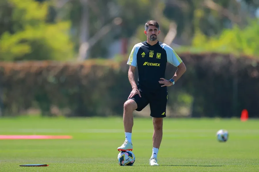 IMAGO7 Veljko Paunovic se estrenará con Tigres