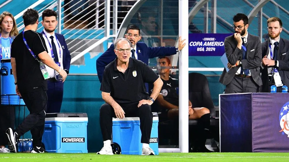 Bielsa no estará en el banquillo para el Uruguay vs Estados Unidos