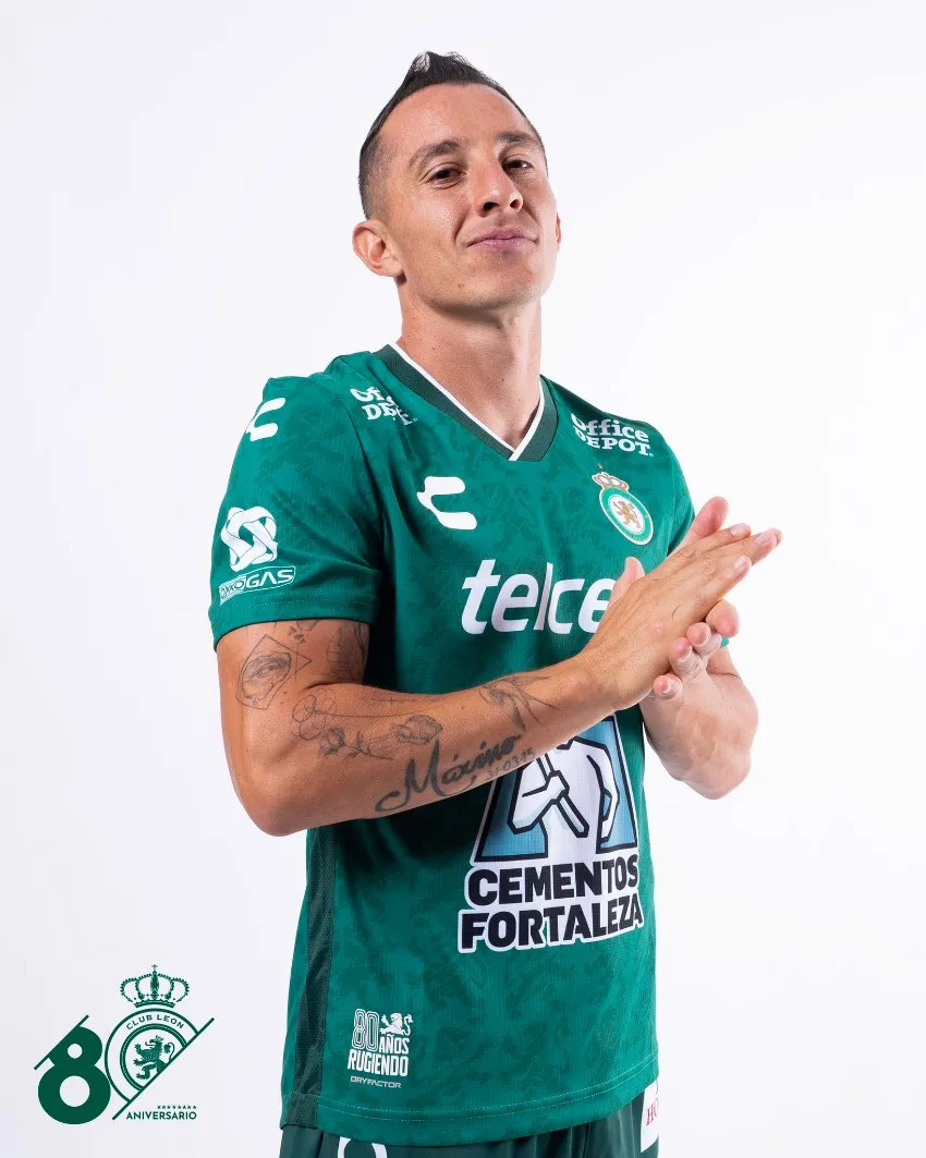 Nuevo uniforme de León