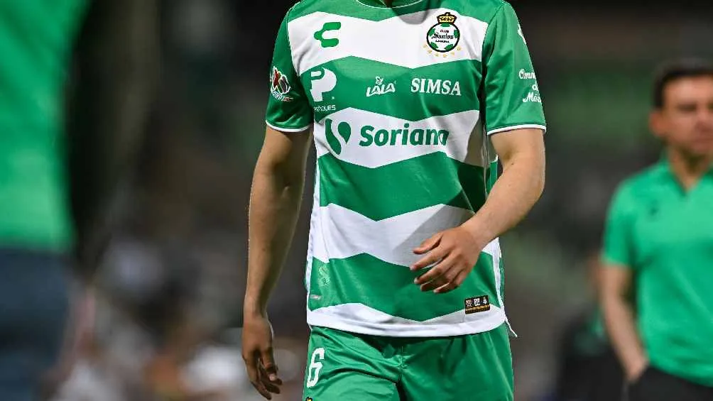 Cambiaron las bases de su uniforme