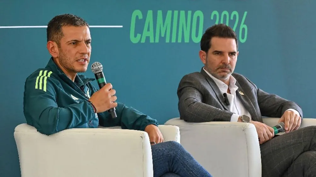 Duilio Davino junto a Jamie Lozano