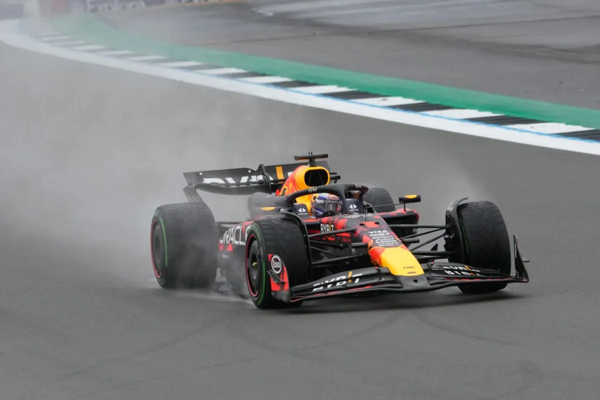 Verstappen finalizó cuarto