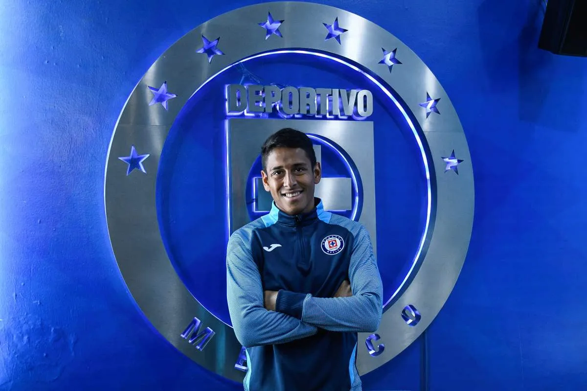 IMAGO 7 Romo llegó a su primera etapa en Cruz Azul en 2020