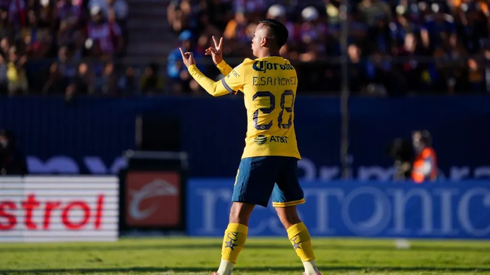 Érick Sánchez entró de cambio con el América