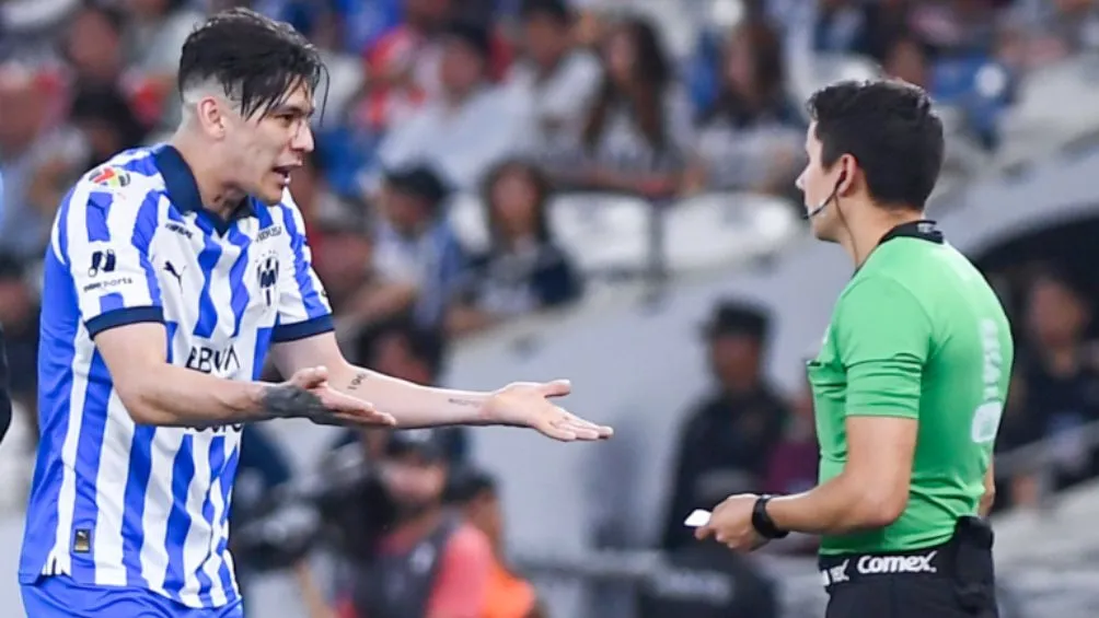 Arteaga en un partido con Rayados