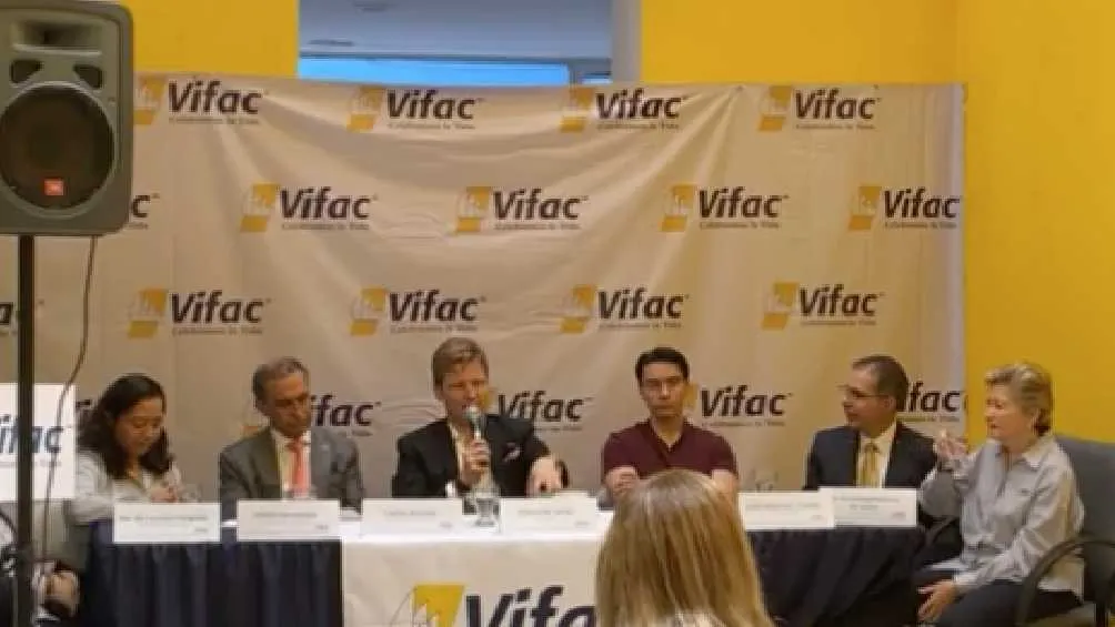 Alexander Acha presentó una canción que le da voz a las embarazadas de Vifac.