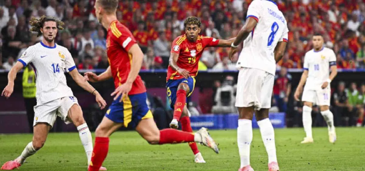 Yamal cumple 17 años