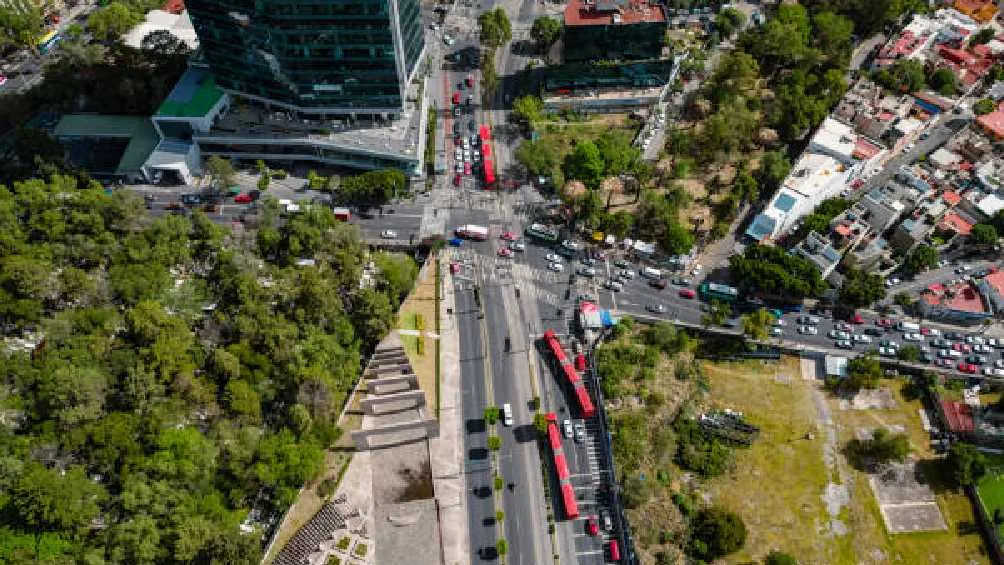 El Hoy No Circula aplica de lunes a sábado en el Valle de México.