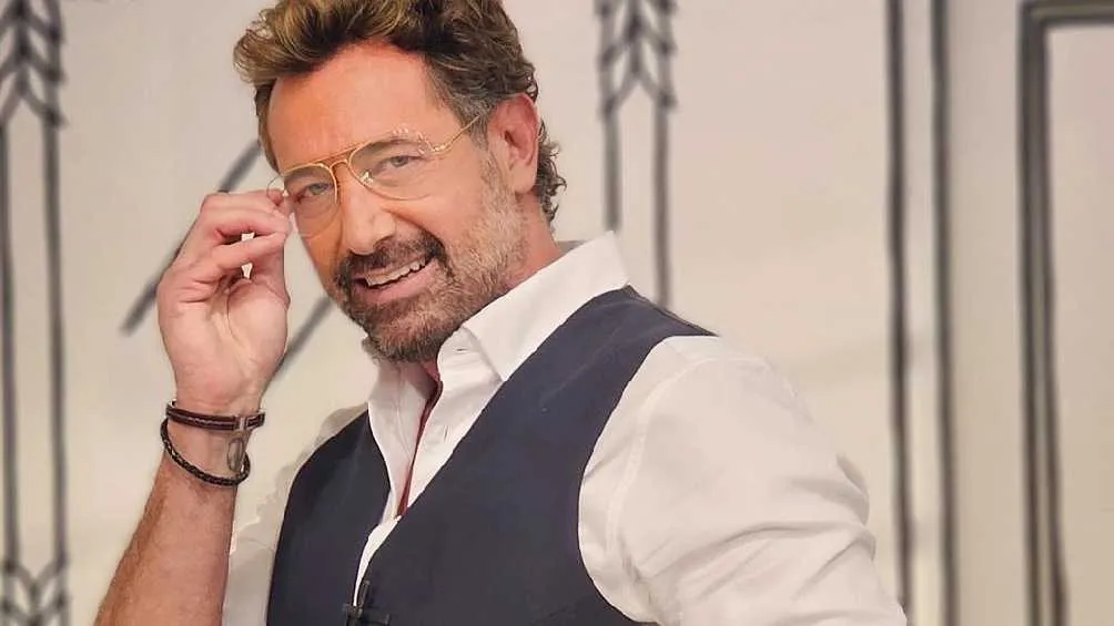 Gabriel Soto le comentó a un periodista la infidelidad de la rusa.