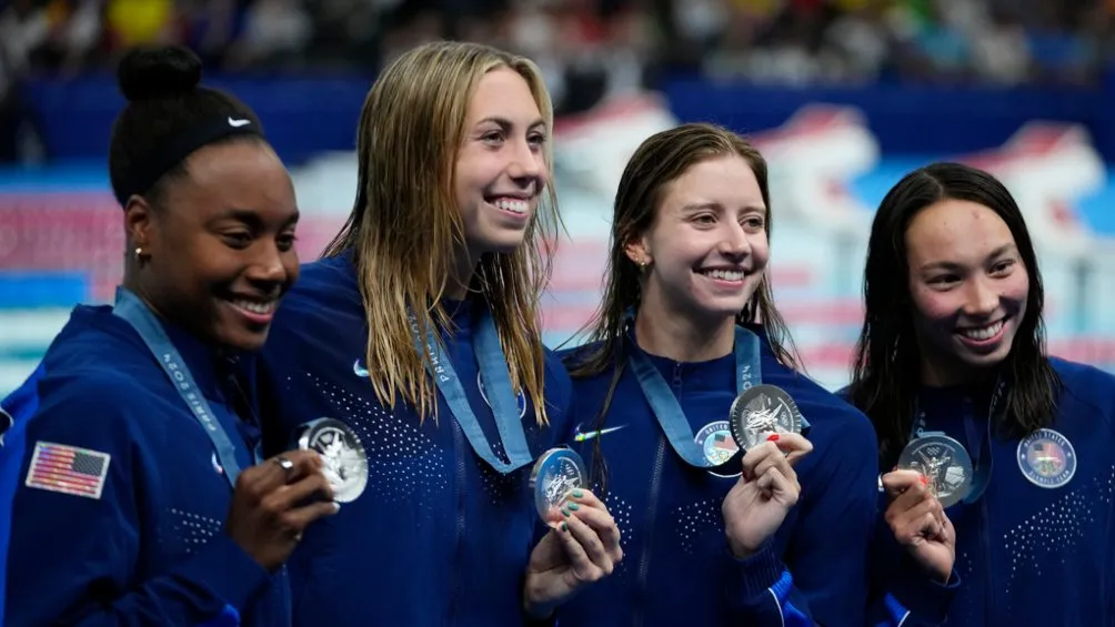 AP Equipo femenil de Estados Unidos en natación