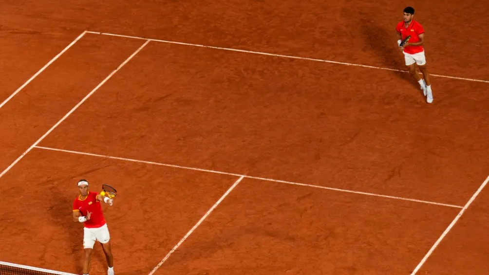 AP Nadal y Alcaraz juegan juntos en dobles por primera vez