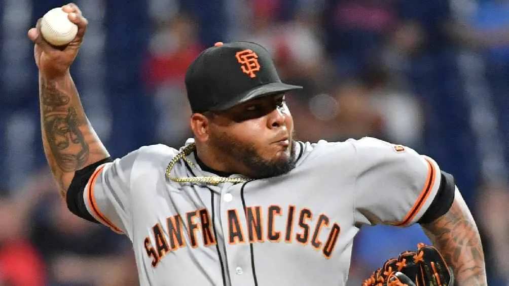 X @mlbtraderumors Jugó en las Grandes Ligas