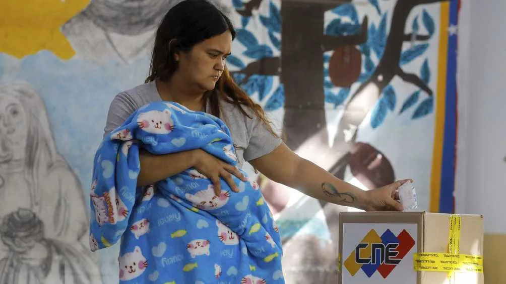 Los venezolanos han salido a las calles ejercer su derecho al voto.