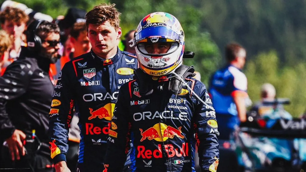 Sergio Pérez y Max Verstappen