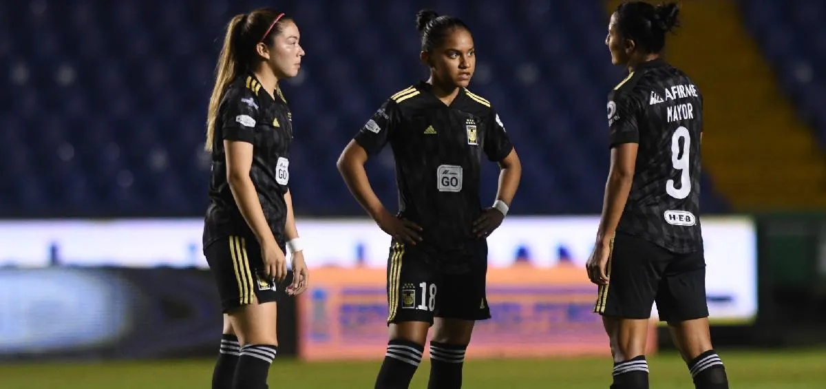 Katty Martínez con Tigres