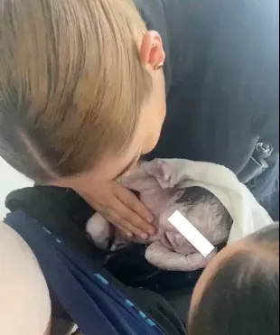 X: @SSC_CDMX El bebé tardó en reaccionar, pero está sano y salvo.