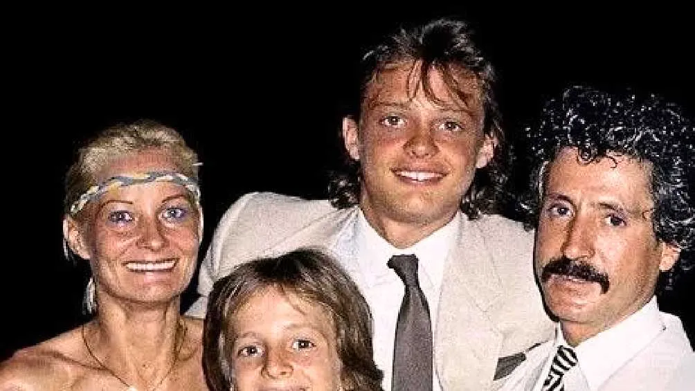 Siempre se ha creído que Luisito Rey tuvo que ver con la desaparición de Marcela.