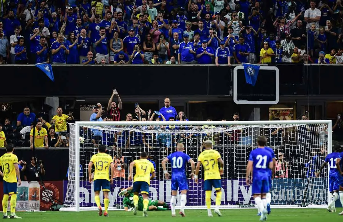 MEXSPORT Noni Madueke anota de penalti