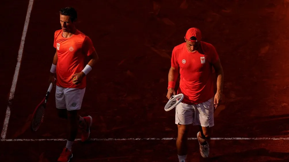 AP La pareja norteamericana avanza a semifinales