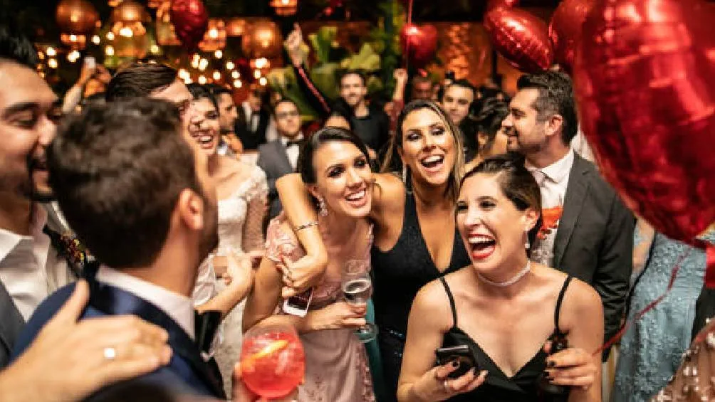 En las bodas es una tradición bailar "La víbora de la Mar" Foto iStock