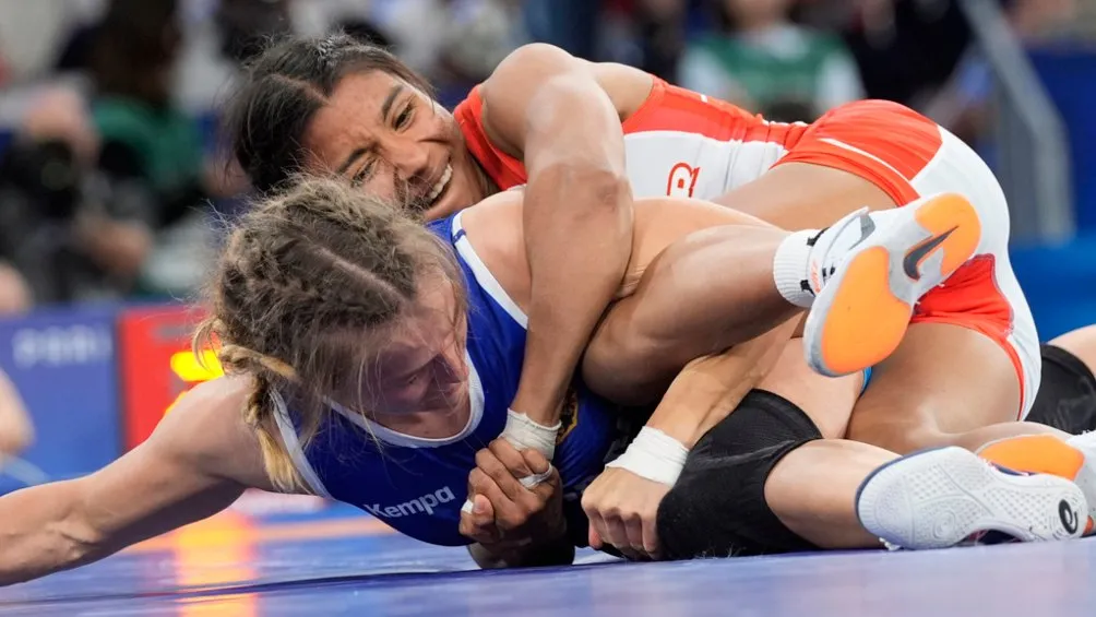 AP Lucía Yépez venció en semifinales a Annika Wendle