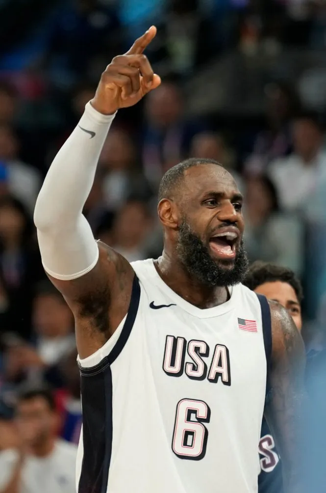 LeBron James festeja triunfo