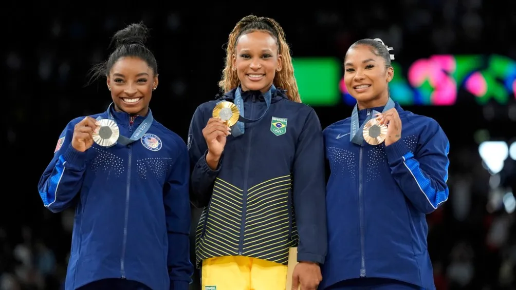 AP Rebeca Andrade le arrebató el oro a las gimnastas estadounidense