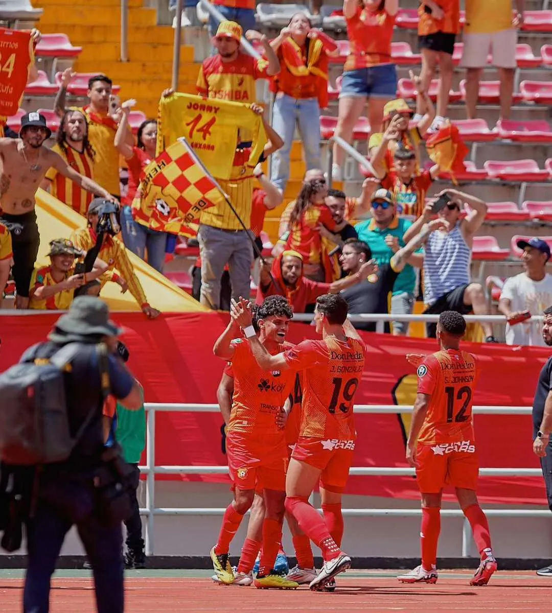 Tepa hizo su primer gol con Herediano, con el cual fichó este año