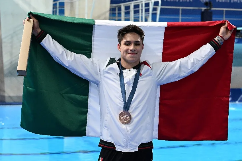Osmar Olvera, doble medallista en París 2024