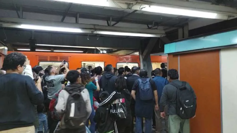 Algunos usuarios creyeron que el Metro se iba a caer.