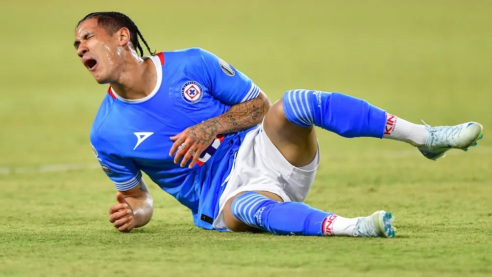 Uriel Antuna falló en penal