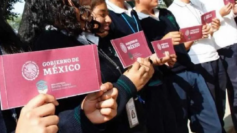 Será en noviembre cuando se entre el próximo depósito de la Beca Benito Juárez.