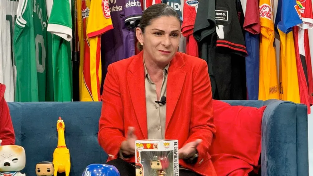 RÉCORD Ana Gabriela Guevara duante su visita en RÉCORD