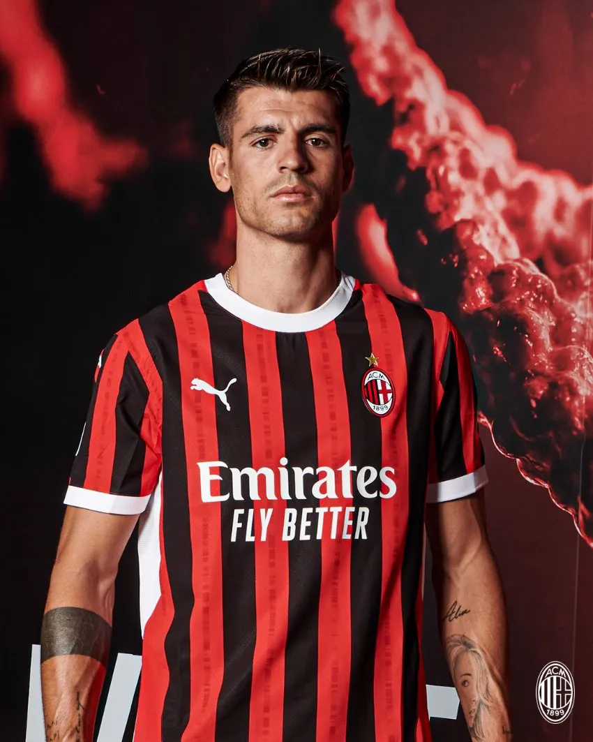 Los Rossoneri apostaron por un diseño tradicional